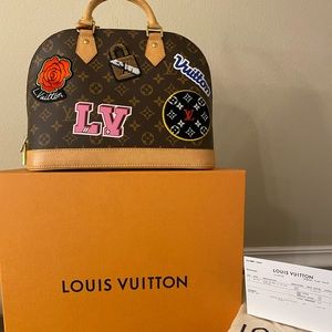 Louis Vuitton
PM Alma Handbag Limited Edition